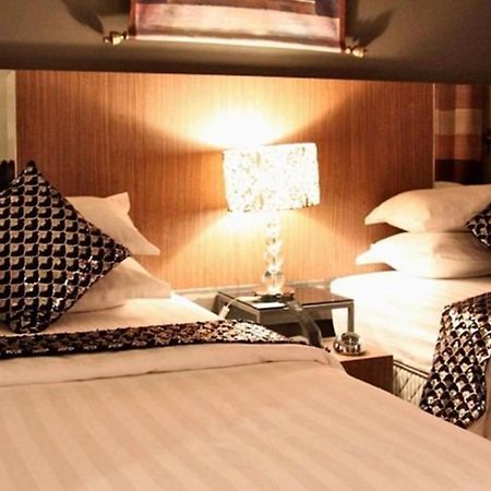 Arenaa Deluxe Hotel Malacca Δωμάτιο φωτογραφία