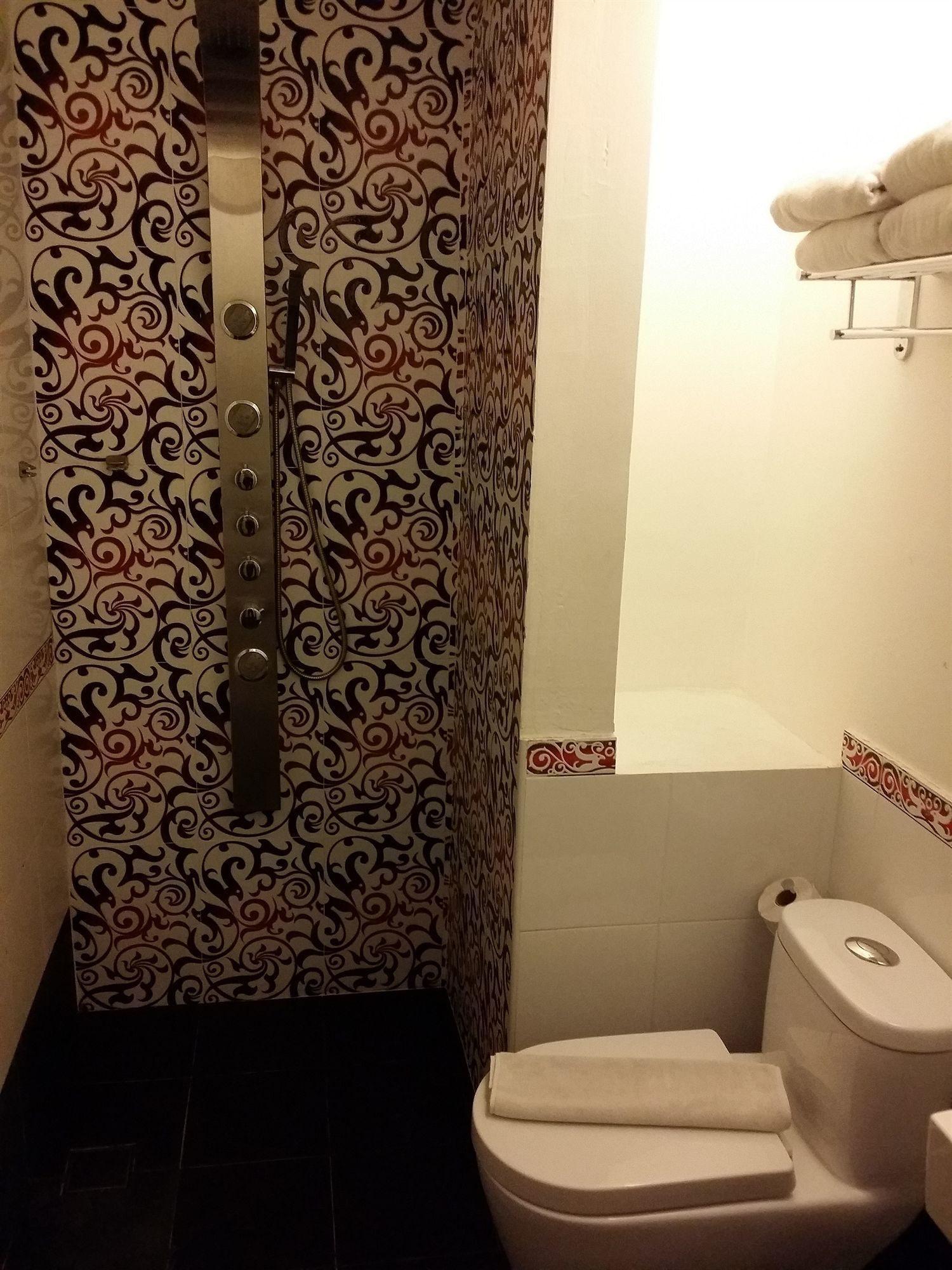 Arenaa Deluxe Hotel Malacca Εξωτερικό φωτογραφία