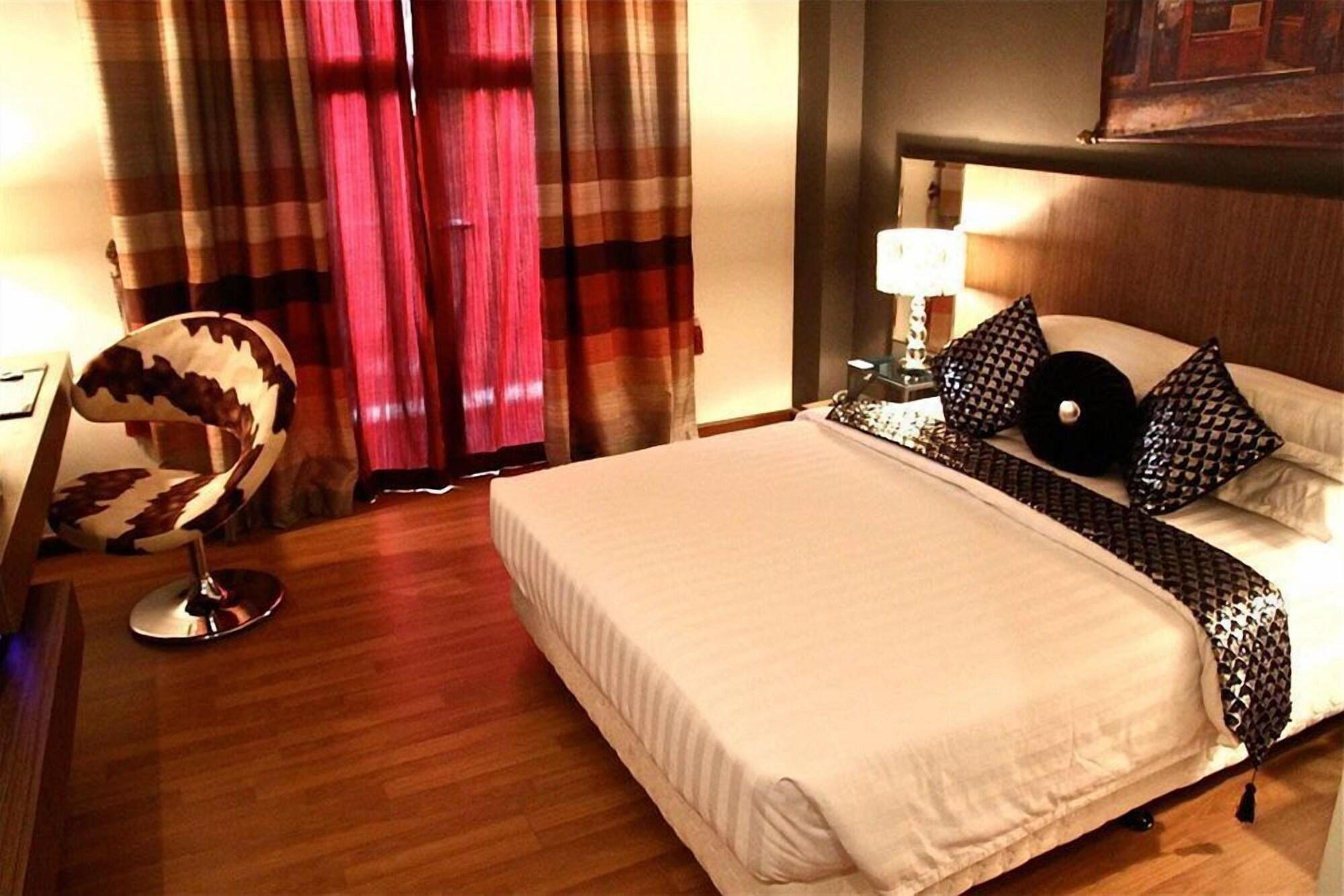 Arenaa Deluxe Hotel Malacca Εξωτερικό φωτογραφία