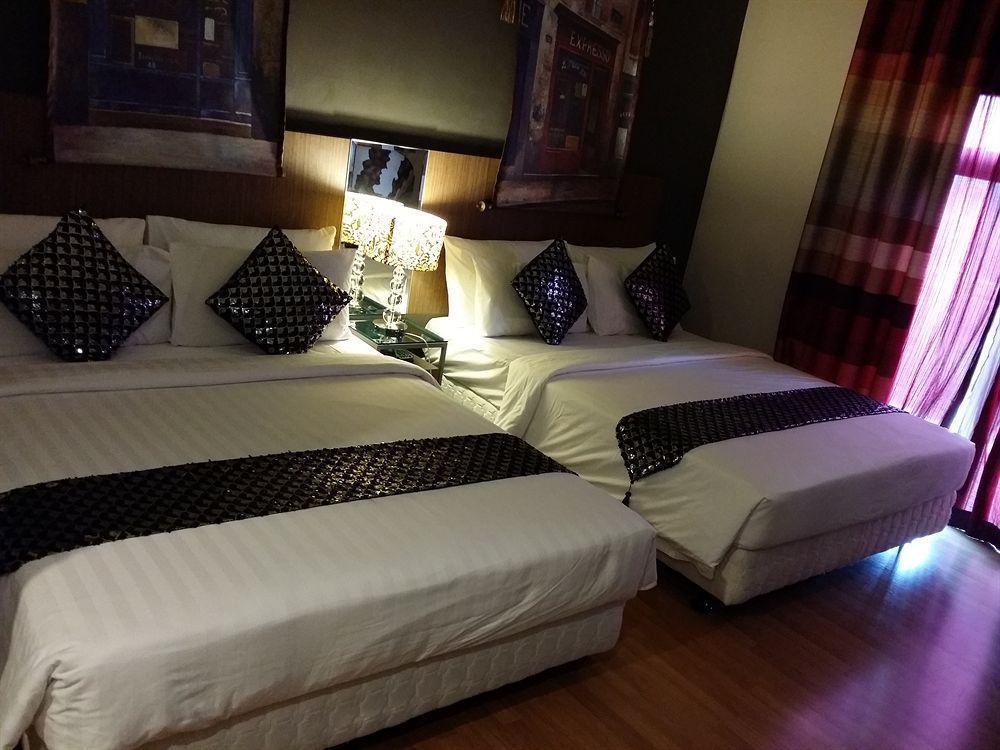 Arenaa Deluxe Hotel Malacca Εξωτερικό φωτογραφία