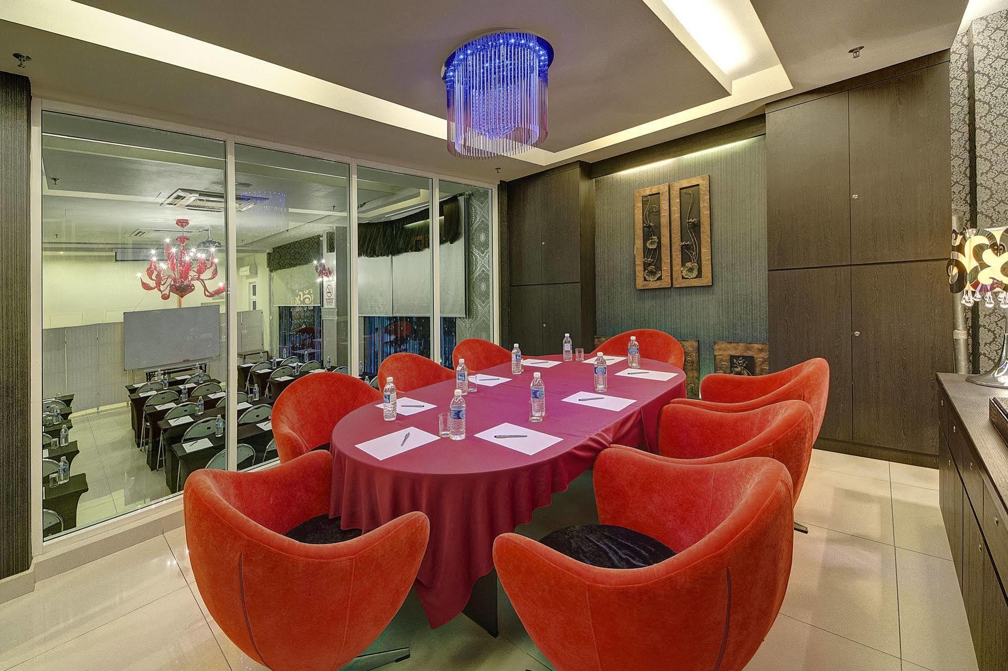 Arenaa Deluxe Hotel Malacca Εξωτερικό φωτογραφία